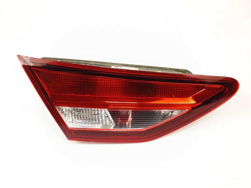 Farolim esquerdo da mala Farolim esquerdo da mala SEAT LEON ST (5F8) 1.5 TSI (150 hp) 36551382 36551382