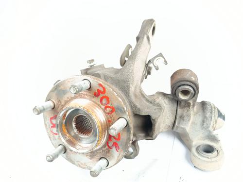 Used Right front steering knuckle NISSAN PRIMERA Hatchback (P12) 1.9 dCi (120 hp) 26520323