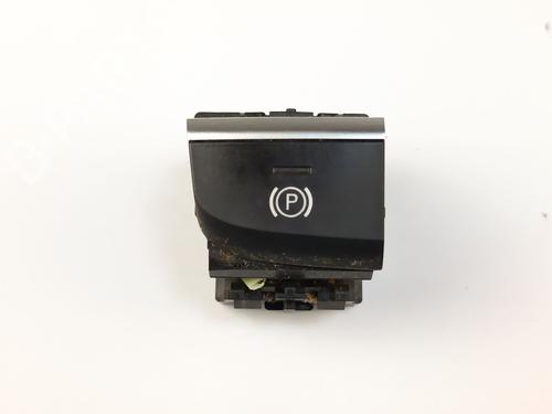 switch-audi-a3-8v1-8vk-2012-2013-2014-2015-2016-2017-2018-2019-2020-35794348 main image