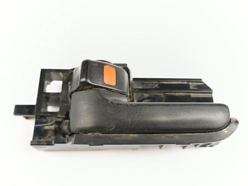 Venstre foran invendig håndtak TOYOTA HILUX VII Pickup (_N1_, _N2_, _N3_) 2.5 D-4D 4WD (KUN25_, KUN25R) | BP29123781I13 