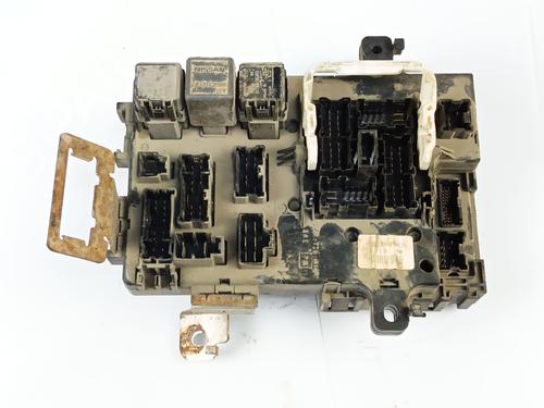 Used Fuse box Fuse box NISSAN TERRANO II (R20) 2.7 TDi 4WD (125 hp) 33758106 33758106