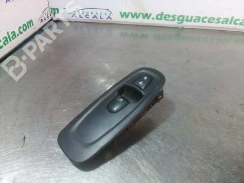 Used Right front window switch Right front window switch RENAULT KADJAR (HA_, HL_) [2015-2026] 10930186 10930186