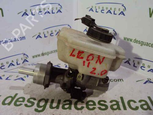 Used Brake master cylinder SEAT LEON (1P1) [2005-2013]  14352576