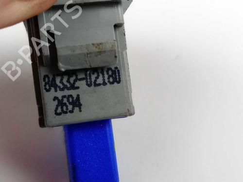 Warning switch TOYOTA AURIS (_E18_) 1.4 D-4D (NDE180_, NDE180R) | BP24128724I22 - Image 3