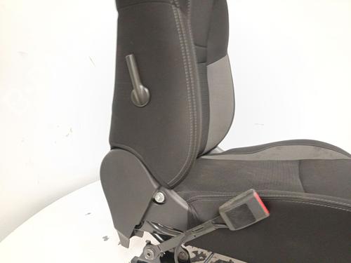 Left front seat NISSAN QASHQAI II (J11, J11_) 1.3 DIG-T | BP30124531C15 