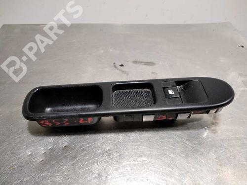Used Right front window switch Right front window switch CITROËN C3 Picasso (SH_) 1.6 HDI 90 (92 hp) 9980419 9980419