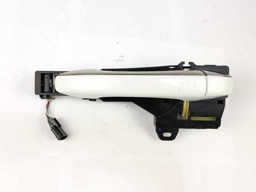 front-left-exterior-door-handle-renault-talisman-lp_-2015-2016-2017-2018-2019-2020-2021-2022-36278545 main image