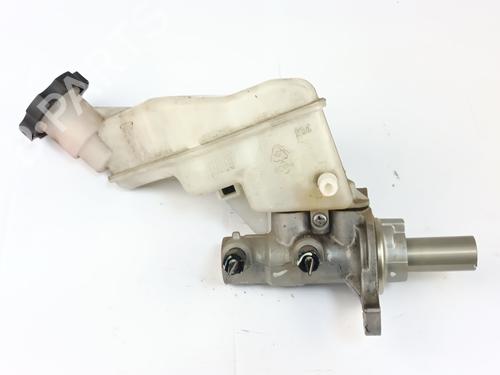 Used Brake master cylinder KIA CARENS IV 1.7 CRDi (116 hp) 32329716