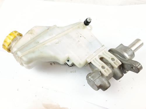 Used Brake master cylinder FIAT FIORINO Box Body/MPV (225_) 1.3 D Multijet (225BXD1A, 225BXB1A, 225BXB11) (75 hp) 27473610