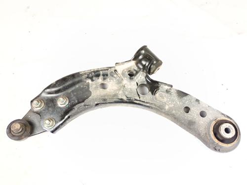 Used Left front suspension arm MG MG ZS SUV (AZS1) 1.5 VTi (114 hp) 30274282