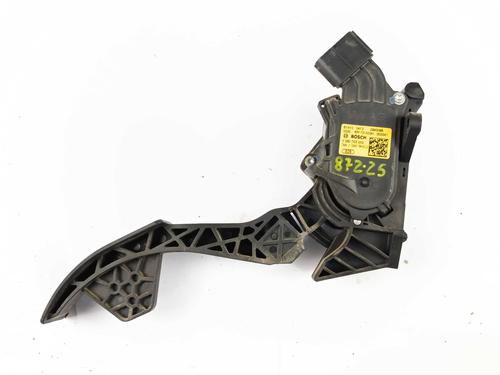 Pedal Pedal SKODA RAPID (NH3, NK3, NK6) 1.6 TDI (105 hp) 31630629 31630629