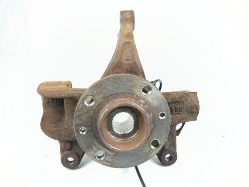 Used Left front steering knuckle RENAULT SCÉNIC II (JM0/1_) 1.6 (JM0C, JM0J, JM1B) (113 hp) 26568444