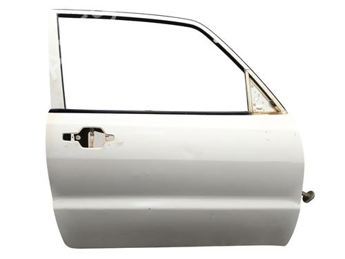 Used Right front door MITSUBISHI PAJERO III (V7_W, V6_W) 2.5 TDi (V64W, V74W) (115 hp) 31630628