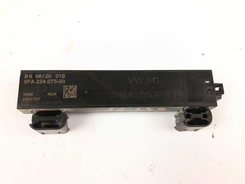 Used Electronic module Electronic module SEAT LEON Sportstourer (KL8, KLD) 1.5 eTSI (150 hp) 29156559 29156559