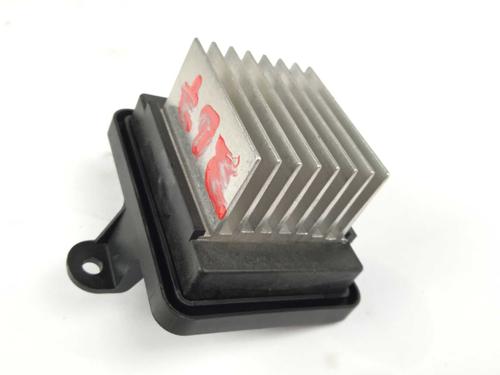 Used Heater resistor Heater resistor PEUGEOT 208 II (UB_, UP_, UW_, UJ_) 1.2 PureTech 100 (101 hp) 18526900 18526900