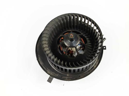Used Heater blower motor Heater blower motor SEAT LEON Sportstourer (KL8, KLD) 2.0 TDI (150 hp) 33329338 33329338