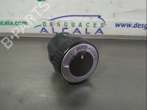 Used Switch NISSAN X-TRAIL II (T31) 2.0 dCi (150 hp) 14353142