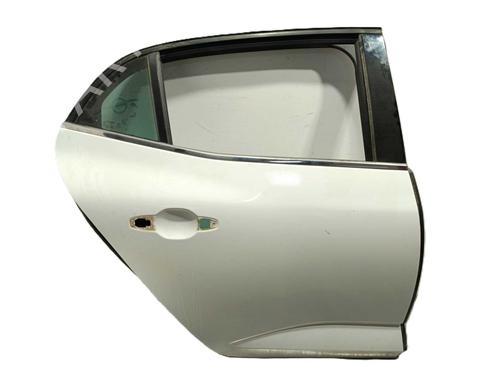 right-rear-door-renault-megane-iv-hatchback-b9amn_-2015-40158742 main image