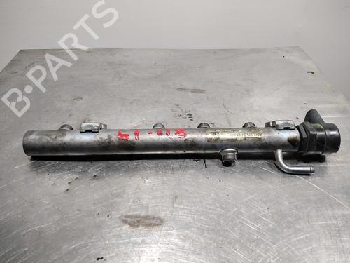 Used Injection rail Injection rail 10928405 10928405