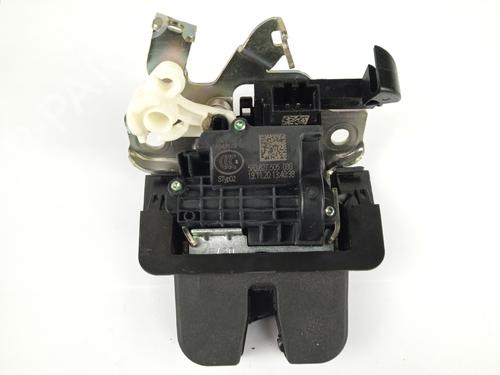 Used Tailgate lock SEAT ATECA (KH7, KHP) 1.5 TSI (150 hp) 18844926