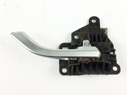 front-right-interior-door-handle-hyundai-i30-pde-pd-pden-2016-33054377 main image