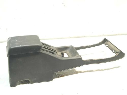 Used Armrest / Center console Armrest / Center console NISSAN TERRANO II (R20) 3.0 Di 4WD (154 hp) 17195034 17195034