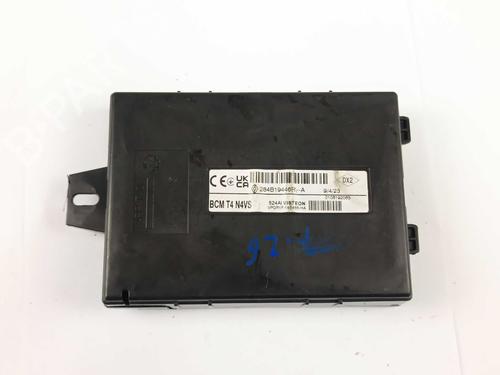 Used Electronic module Electronic module DACIA DUSTER (HM_) 1.3 TCe 150 (HMM3) (150 hp) 31929335 31929335