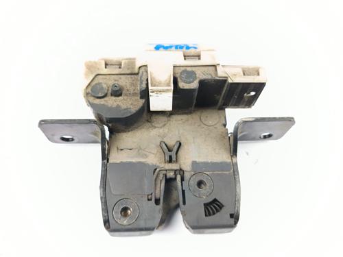 Used Tailgate lock RENAULT GRAND SCÉNIC II (JM0/1_) 1.9 dCi (JM0G, JM12, JM1G, JM2C) (120 hp) 30203635