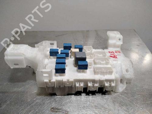 Used Fuse box Fuse box 10093349 10093349