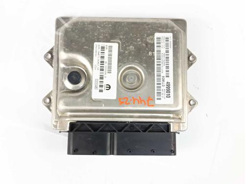 Used Engine control unit (ECU) Engine control unit (ECU) JEEP COMPASS (MP, M6, MV, M7) 1.4 MultiAir (140 hp) 30790908 30790908