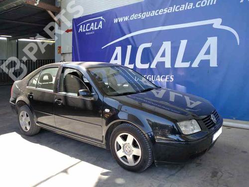 Used Parts VW BORA I (1J2)    1064396