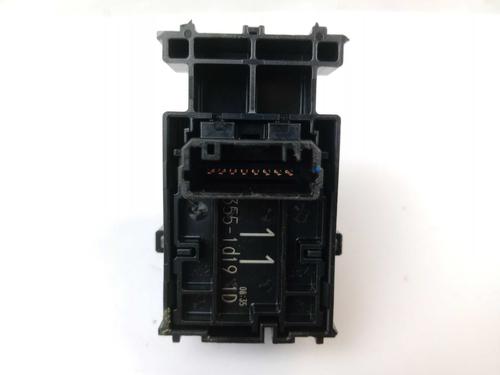 Right front window switch TOYOTA COROLLA Saloon (_E21_) 1.8 VVTi Hybrid (ZWE211, MZEA12) | BP18407929I26 - Image 2
