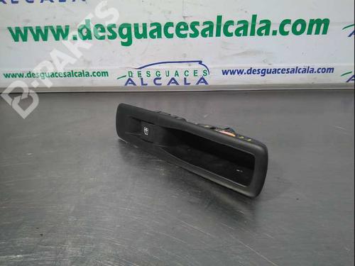 Used Right rear window switch Right rear window switch RENAULT LAGUNA III (BT0/1) [2007-2015] 10959206 10959206