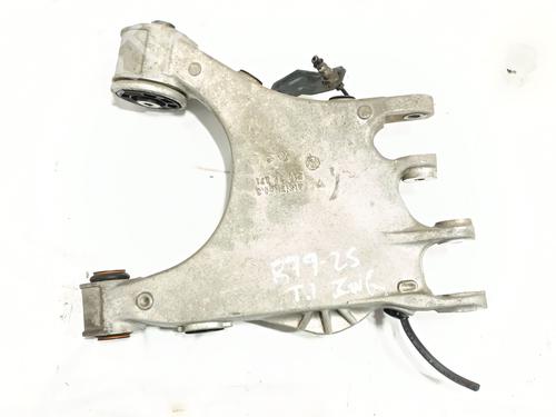 Venstre bak bærearm ALFA ROMEO GIULIA (952_) 2.2 D (952AEM250, 952AEA250) (150 hp) 31638980