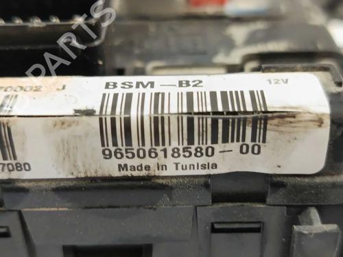 Fuse box PEUGEOT PARTNER MPV (5_, G_) 1.6 HDi 90 | BP28582326E1 - Image 2