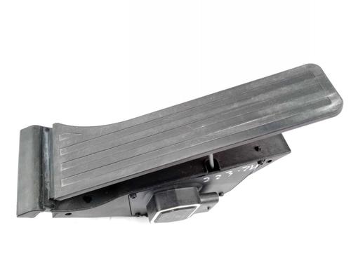 Used Pedal Pedal 18411339 18411339