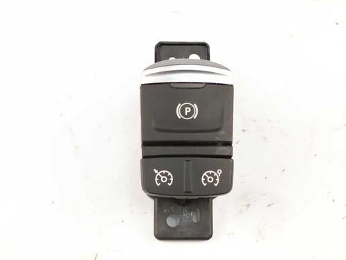 switch-renault-kadjar-ha_-hl_-2015-31052492 main image