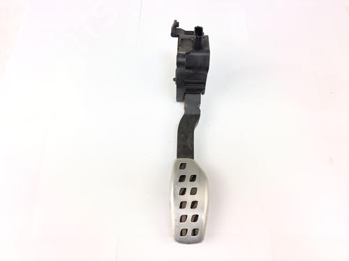 pedal-renault-austral-2022-34704681 main image