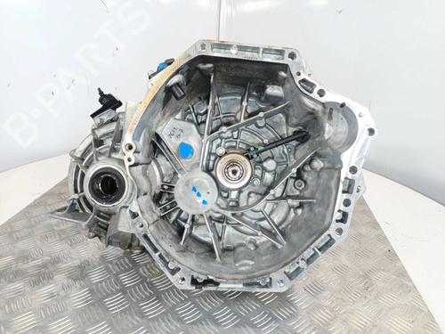 gearkasse-renault-megane-iv-hatchback-b9amn_-2015-39621825 main image