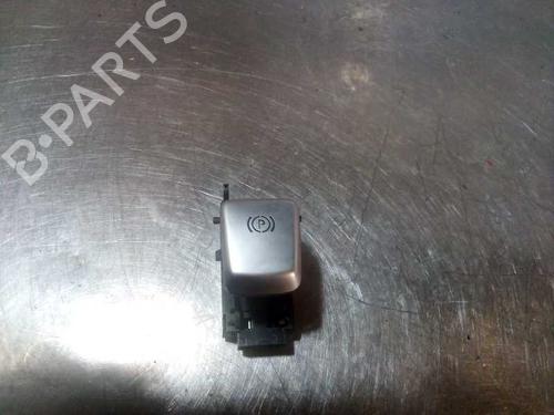 Used Switch Switch MERCEDES-BENZ C-CLASS (W205) AMG C 43 4-matic (205.064) (367 hp) 14354507 14354507