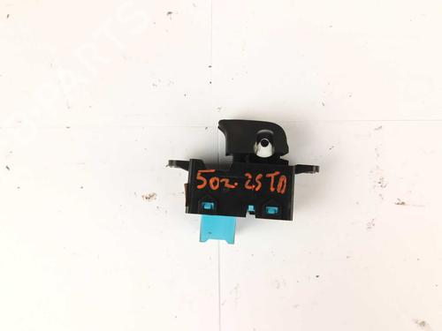 right-rear-window-switch-ssangyong-tivoli-2015-28515191 main image