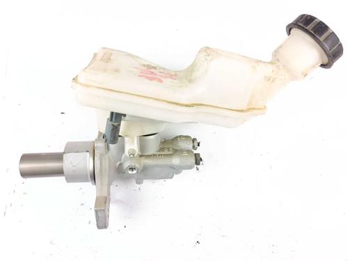 Used Brake master cylinder Brake master cylinder MERCEDES-BENZ A-CLASS (W177) A 180 d (177.010) (116 hp) 28025900 28025900