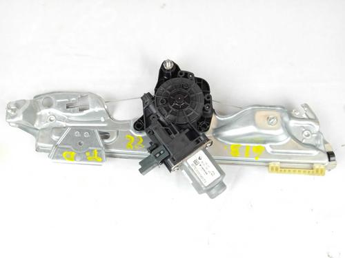Used Rear right window mechanism Rear right window mechanism RENAULT MEGANE IV Hatchback (B9A/M/N_) 1.5 Blue dCi 115 (B9A6) (116 hp) 10551805 10551805