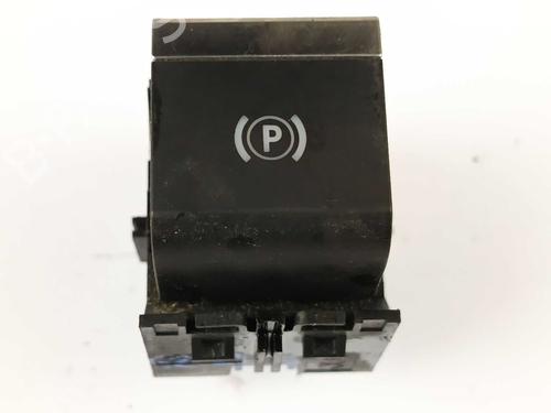 switch-citroen-c5-aircross-a_-2018-29709224 main image