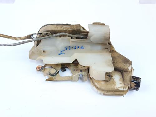 Venstre fortil lås MITSUBISHI PAJERO III (V7_W, V6_W) 2.5 TDi (V64W, V74W) (115 hp) 31680546