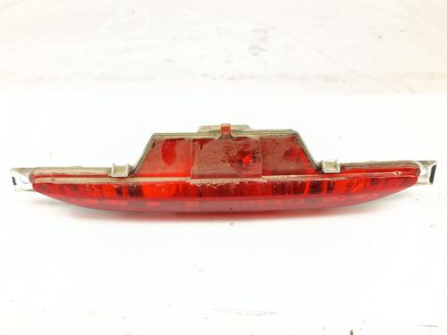Used Rear center light Rear center light PEUGEOT 208 II (UB_, UP_, UW_, UJ_) 1.5 BlueHDI 100 (102 hp) 33288532 33288532