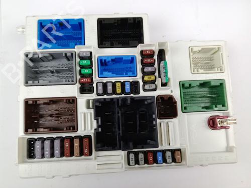 Used Fuse box PEUGEOT 308 III (FB_, FH_, FP_, F3_, FM_) BlueHDi 130 (FBYHZL, FBYHZT) (131 hp) 27202772