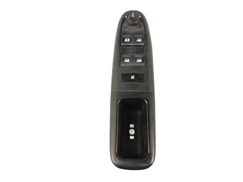 Used Left front window switch Left front window switch PEUGEOT 406 (8B) 2.0 HDI 110 (109 hp) 40611733 40611733