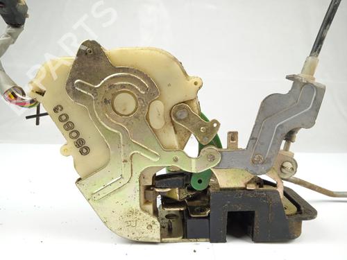 Front right lock KIA SORENTO I (JC) 2.5 CRDi 4WD | BP15982483C97 