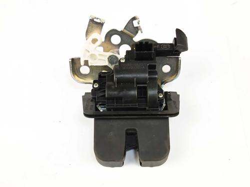 Fechadura da mala Fechadura da mala SEAT LEON (5F1) 2.0 TDI (150 hp) 36385542 36385542